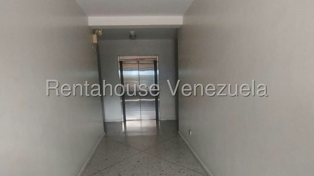Comercial (Oficina) en Alquiler en Municipio Guaicaipuro, Miranda - 2