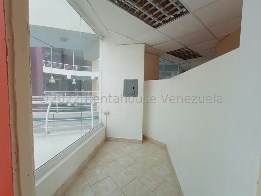 Comercial (Oficina) en Alquiler en Castillito, Carabobo - 11