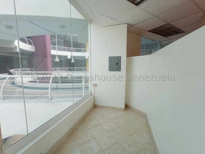Comercial (Oficina) en Alquiler en Castillito, Carabobo - 12
