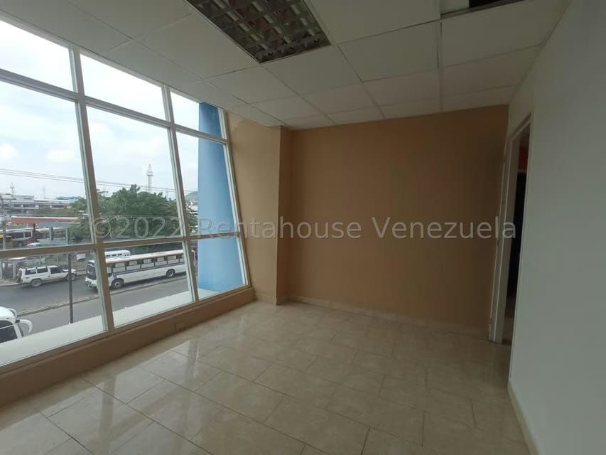 Comercial (Oficina) en Alquiler en Castillito, Carabobo - 4