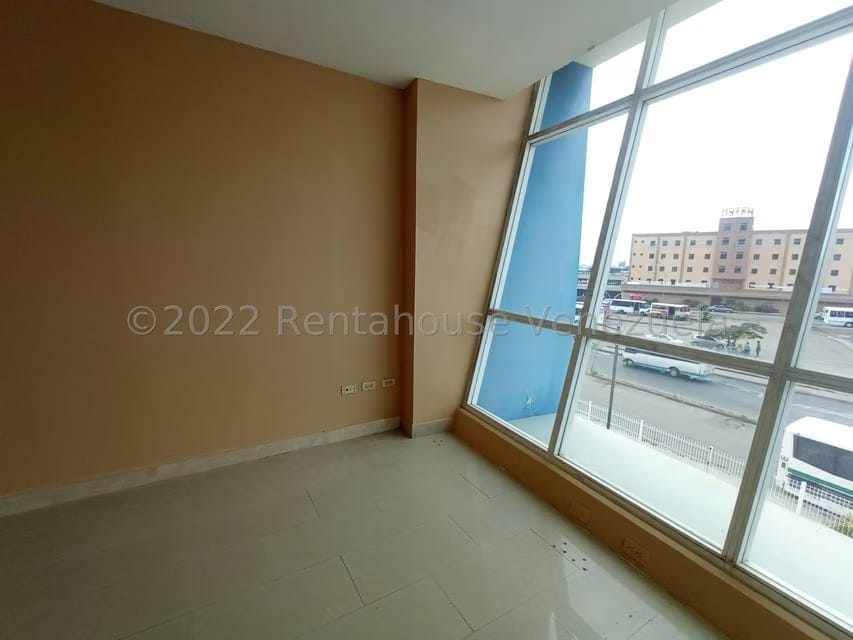 Comercial (Oficina) en Alquiler en Castillito, Carabobo - 5
