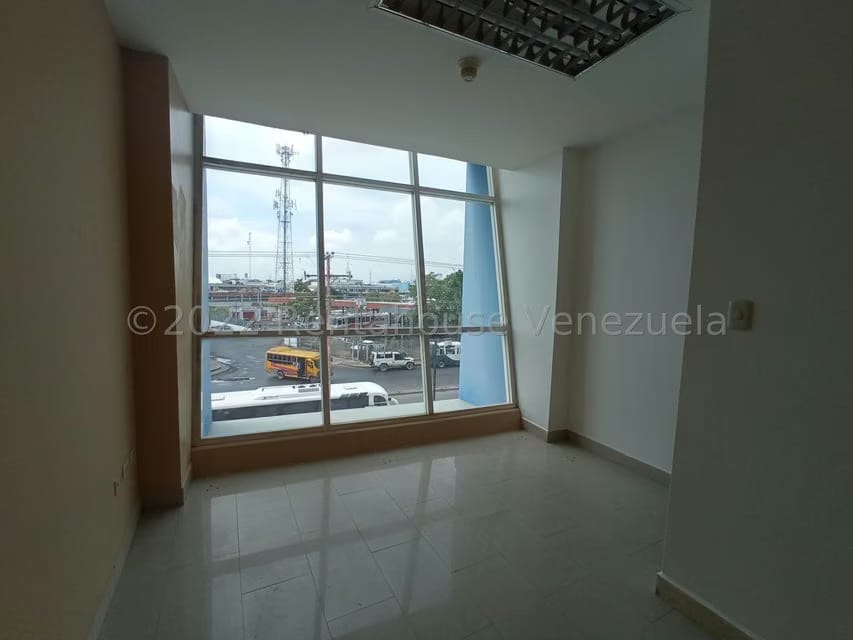 Comercial (Oficina) en Alquiler en Castillito, Carabobo - 7
