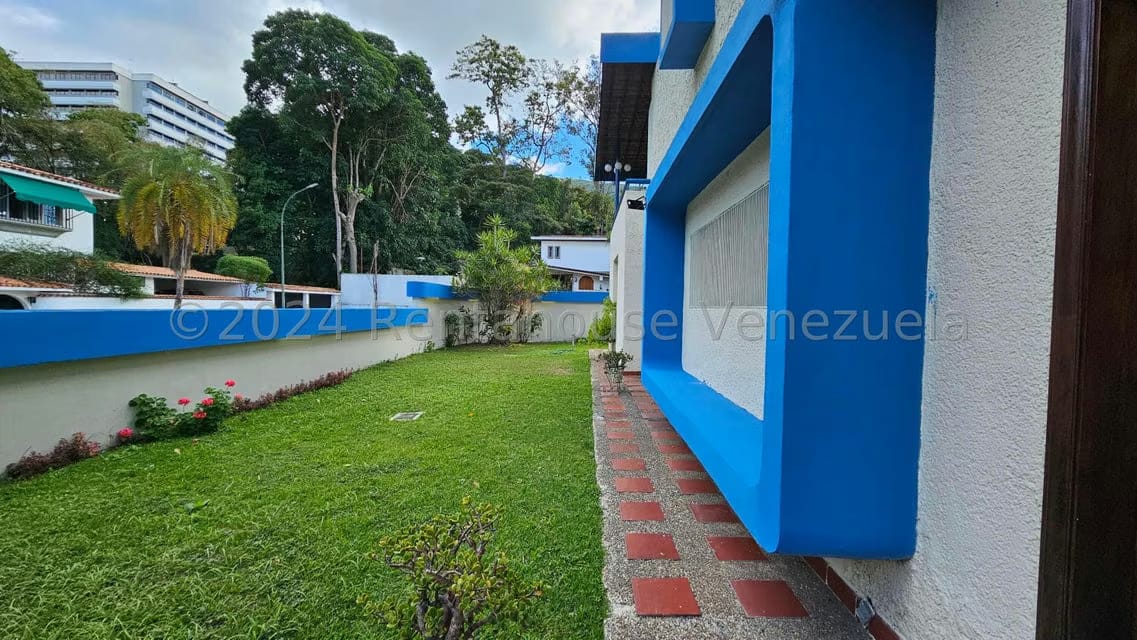 Casa (Duplex) en Venta en La Trinidad, Distrito Metropolitano - 2