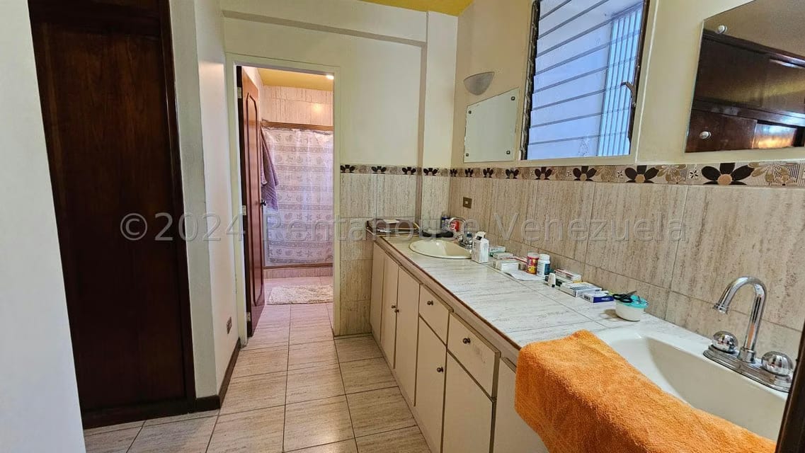 Casa (Duplex) en Venta en La Trinidad, Distrito Metropolitano - 18