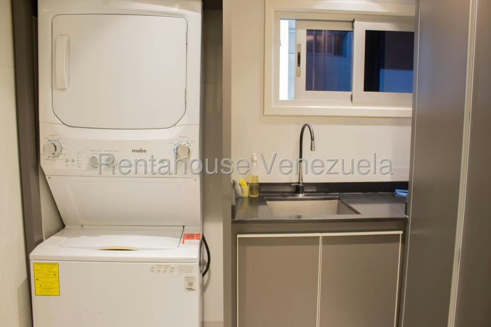 Apartamento (1 Nivel) en Venta en Campo Alegre, Distrito Metropolitano - 13