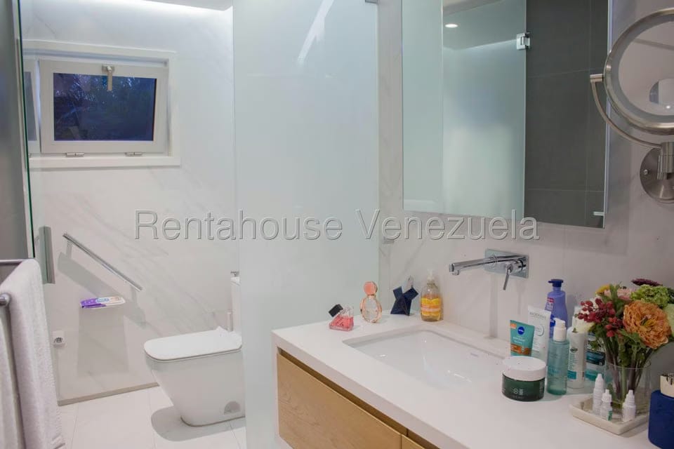 Apartamento (1 Nivel) en Venta en Campo Alegre, Distrito Metropolitano - 19