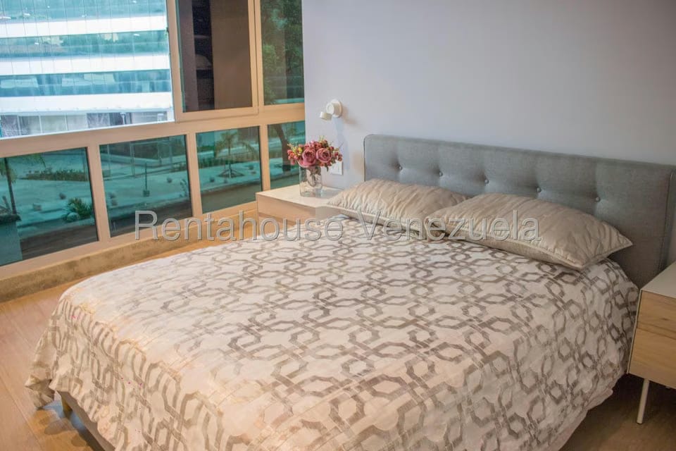 Apartamento (1 Nivel) en Venta en Campo Alegre, Distrito Metropolitano - 20