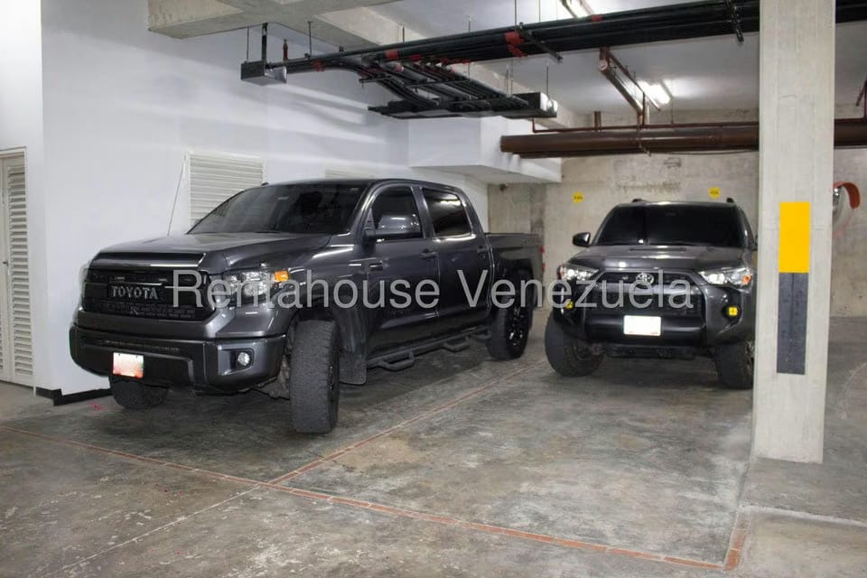 Apartamento (1 Nivel) en Venta en Campo Alegre, Distrito Metropolitano - 24