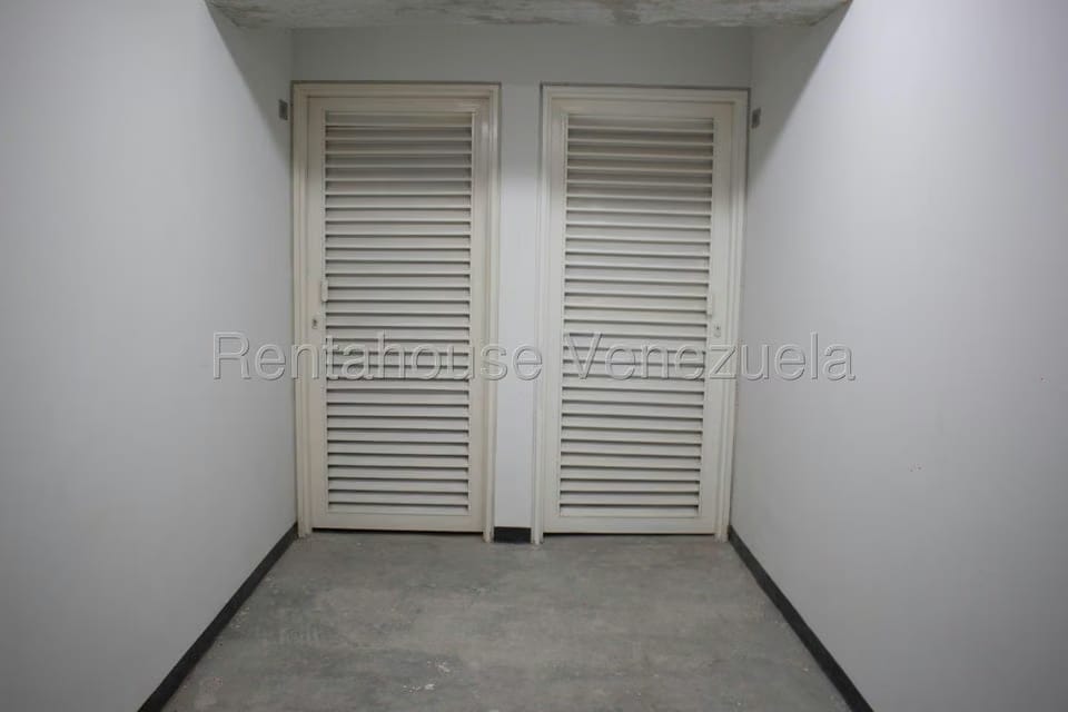 Apartamento (1 Nivel) en Venta en Campo Alegre, Distrito Metropolitano - 26