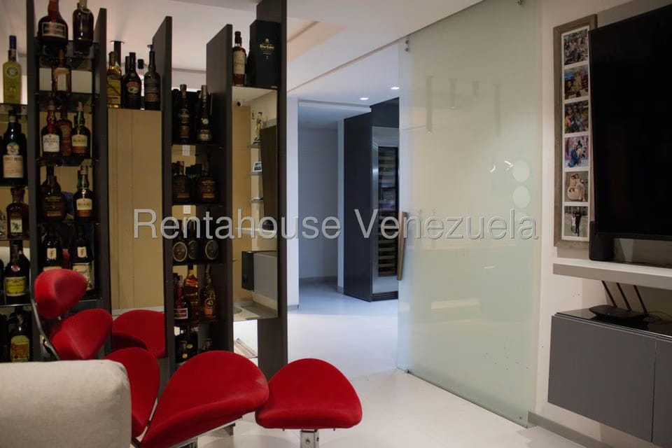 Apartamento (1 Nivel) en Venta en Campo Alegre, Distrito Metropolitano - 5