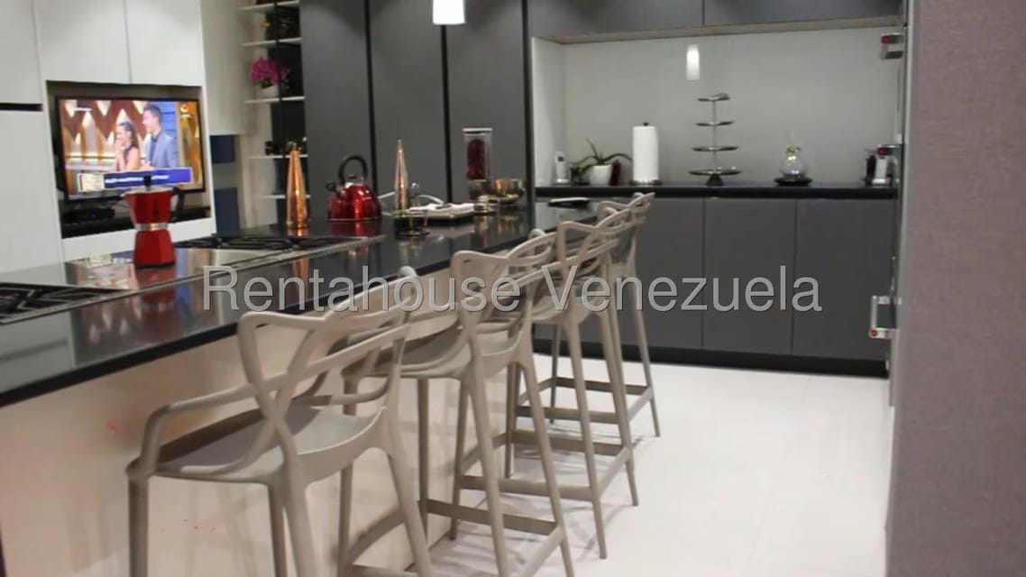 Apartamento (1 Nivel) en Venta en Campo Alegre, Distrito Metropolitano - 8