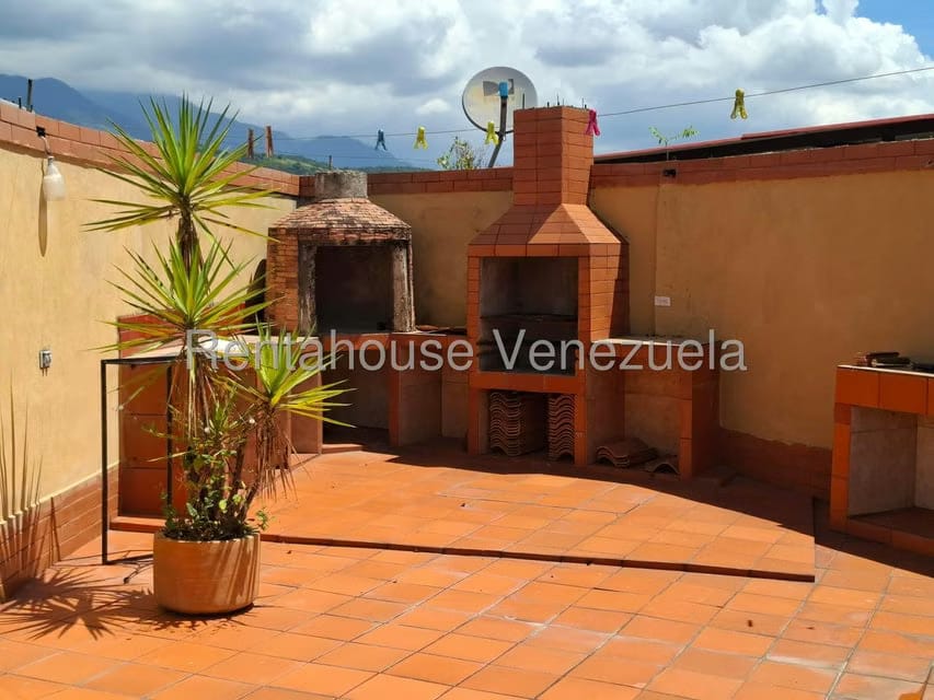 Casa (Duplex) en Venta en Parque Caiza, Distrito Metropolitano - 15