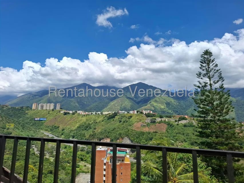 Casa (Duplex) en Venta en Parque Caiza, Distrito Metropolitano - 18