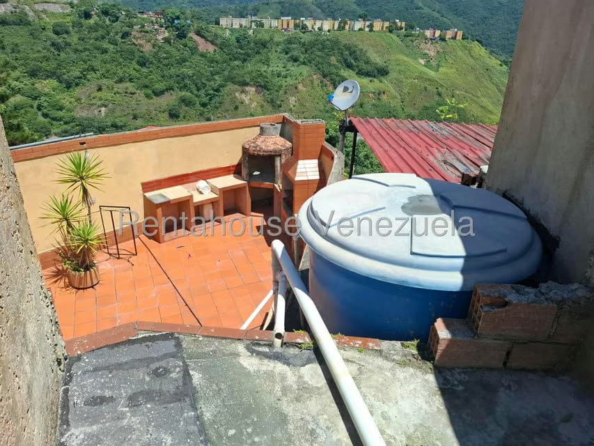 Casa (Duplex) en Venta en Parque Caiza, Distrito Metropolitano - 19