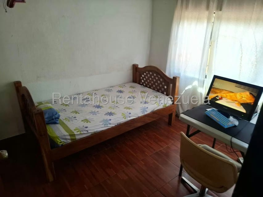 Casa (Duplex) en Venta en Parque Caiza, Distrito Metropolitano - 8