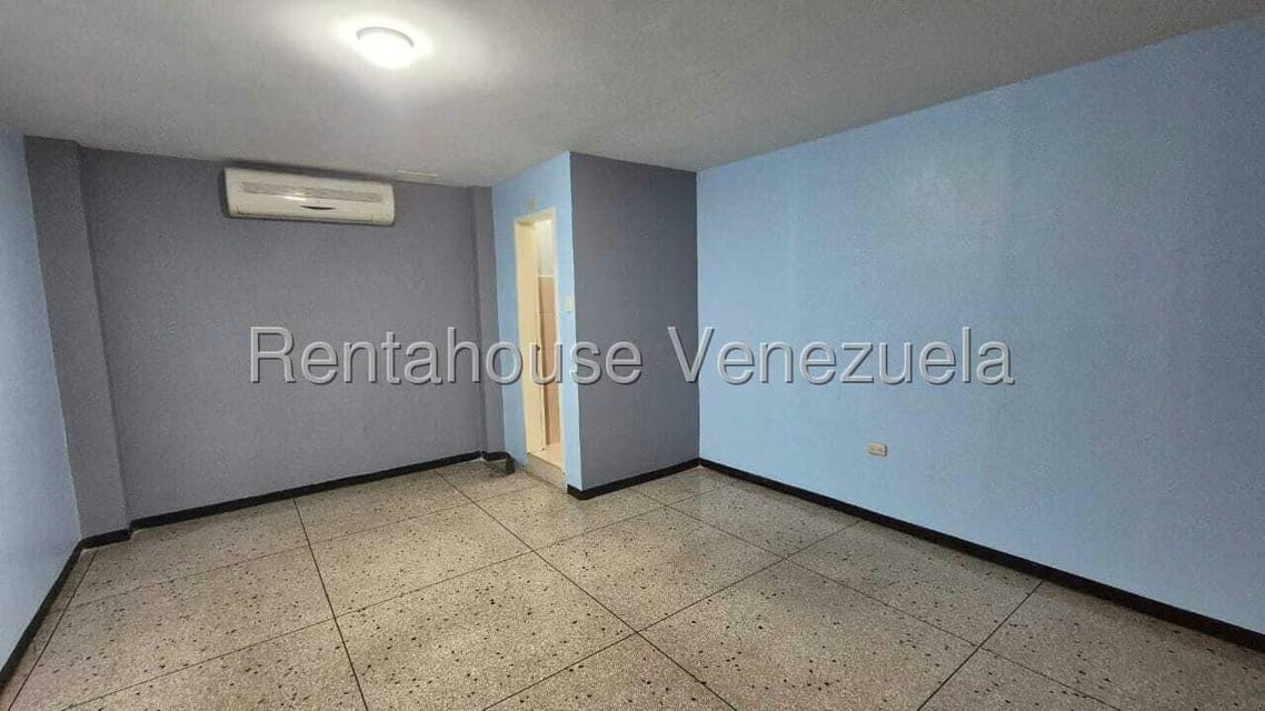 Comercial (Oficina) en Alquiler en Zona Oeste, Lara - 4