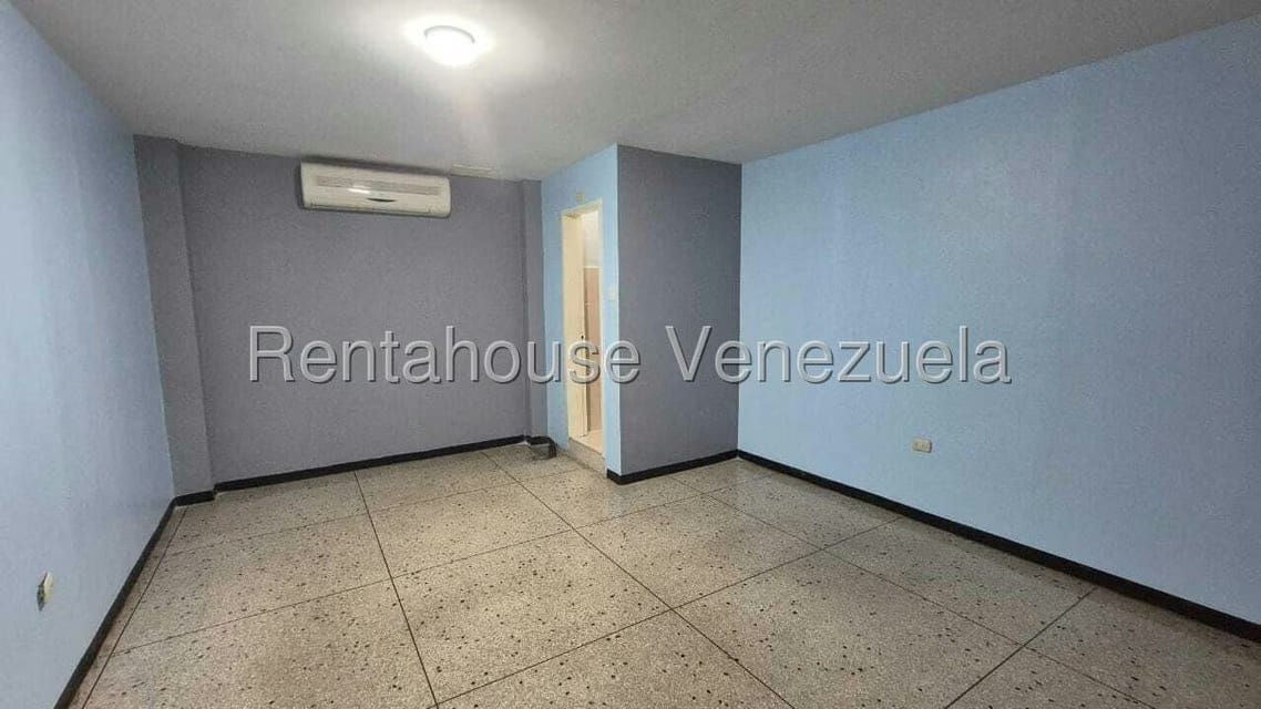 Comercial (Oficina) en Alquiler en Zona Oeste, Lara - 6