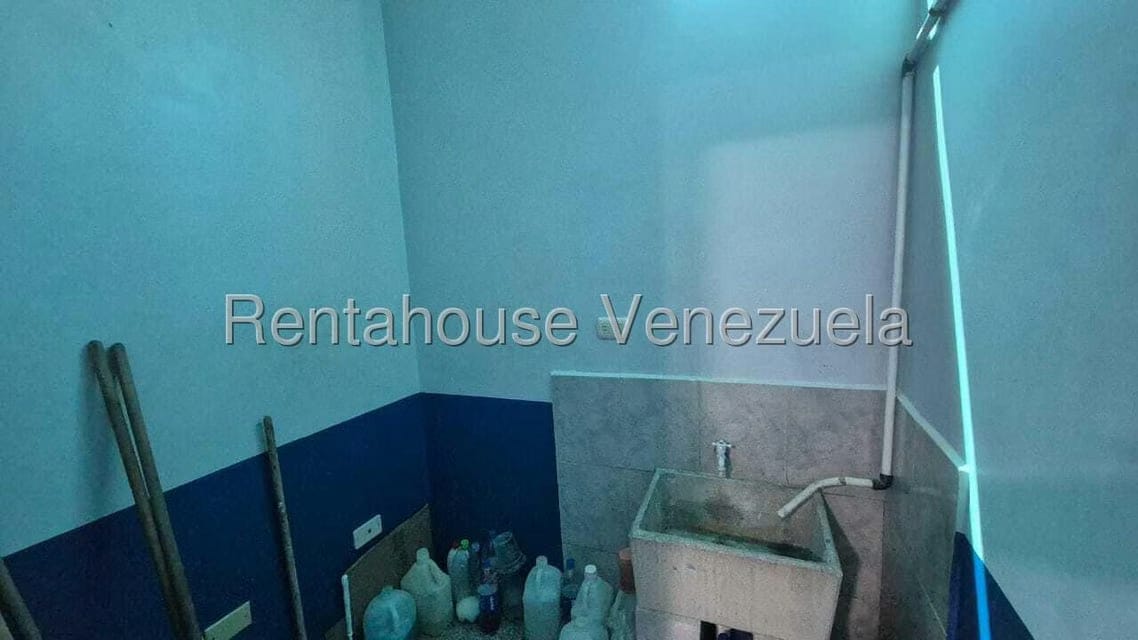 Comercial (Oficina) en Alquiler en Zona Oeste, Lara - 9