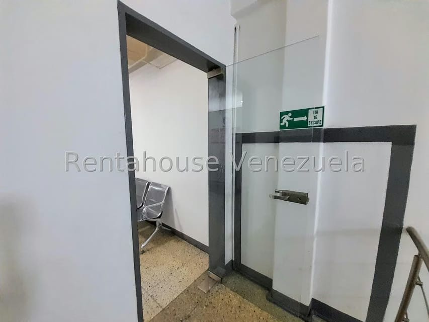 Comercial (Consultorio Medico) en Alquiler en Centro, Lara - 4