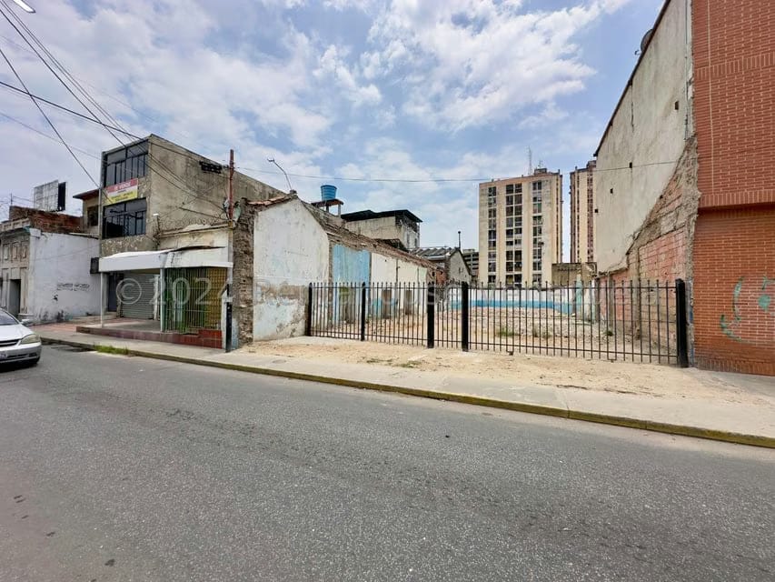 Terreno (Comercial) en Venta en Avenida Sucre, Aragua - 4