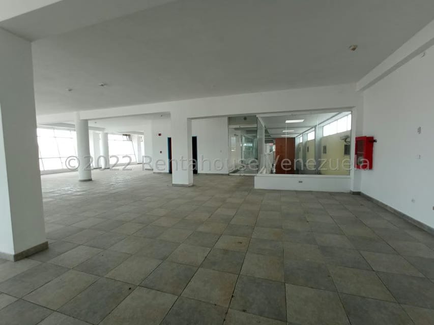 Comercial (Local Comercial) en Venta en Castillito, Carabobo - 14