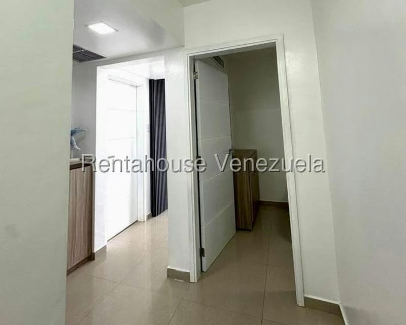 Apartamento (1 Nivel) en Venta en Agua Sal, Miranda - 3