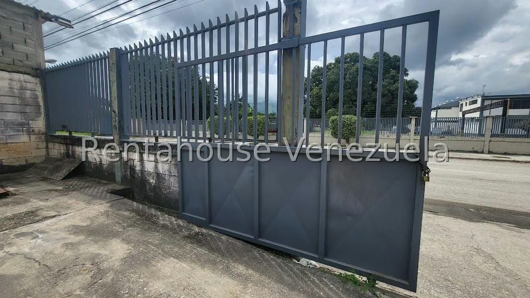 Comercial (Galpon - Deposito) en Venta en Zona Industrial Las Vegas, Aragua - 19