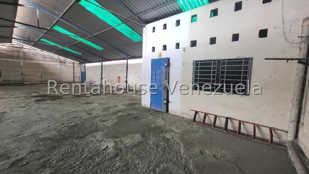 Comercial (Galpon - Deposito) en Venta en Zona Industrial Las Vegas, Aragua - 9