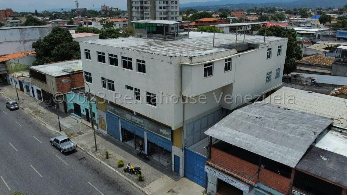 Comercial (Edificio) en Venta en Centro, Lara - 2