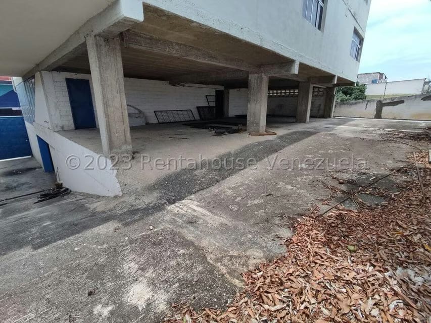 Comercial (Edificio) en Venta en Centro, Lara - 12