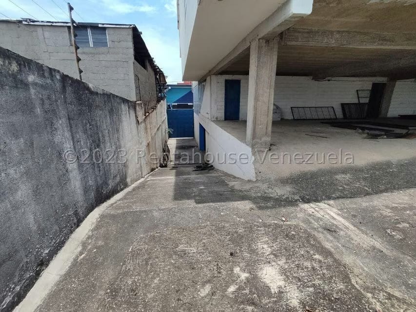 Comercial (Edificio) en Venta en Centro, Lara - 13
