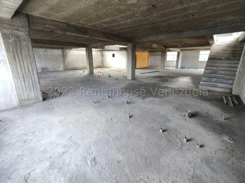 Comercial (Edificio) en Venta en Centro, Lara - 33