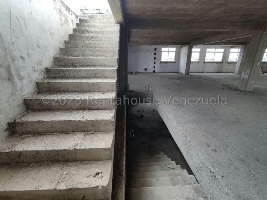 Comercial (Edificio) en Venta en Centro, Lara - 34