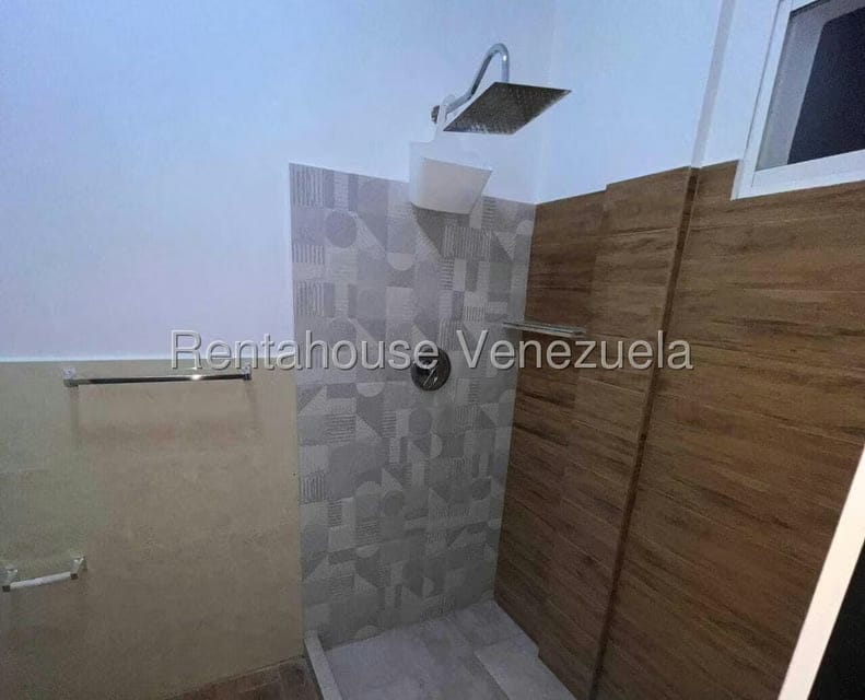 Casa (1 Nivel) en Alquiler en Parroquia Juan Bautista Rodriguez, Lara - 13