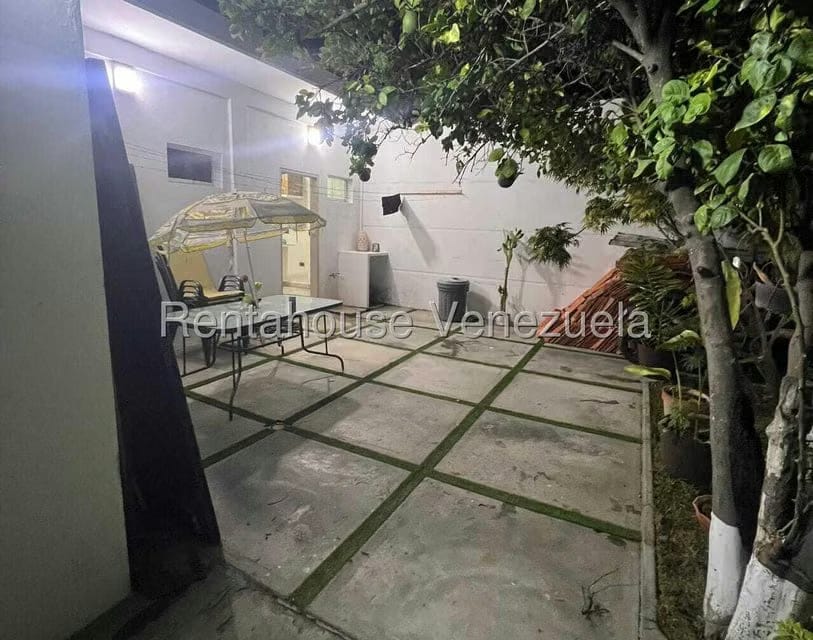 Casa (1 Nivel) en Alquiler en Parroquia Juan Bautista Rodriguez, Lara - 24