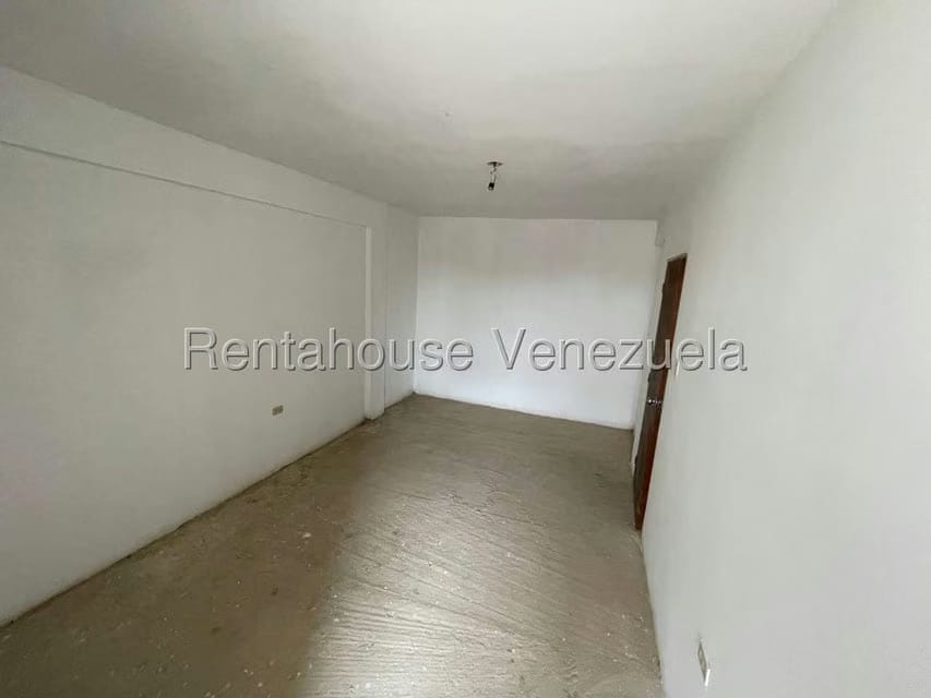 Apartamento (1 Nivel) en Venta en Avenida Vargas, Zulia - 5