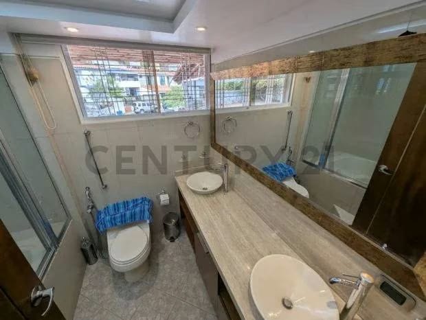 Hermosa Casa en Venta 196mts2 La Trinidad - 13