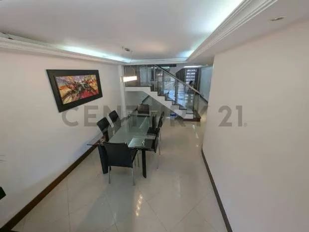 Hermosa Casa en Venta 196mts2 La Trinidad - 3