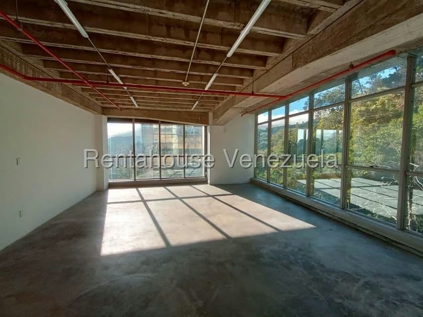 Comercial (Oficina) en Alquiler en Santa Paula, Distrito Metropolitano - 11