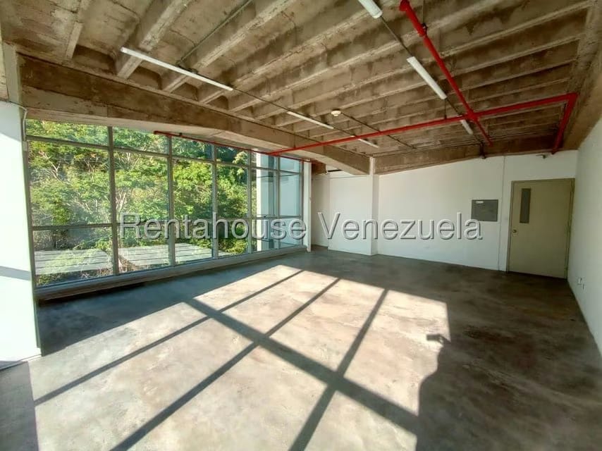 Comercial (Oficina) en Alquiler en Santa Paula, Distrito Metropolitano - 12