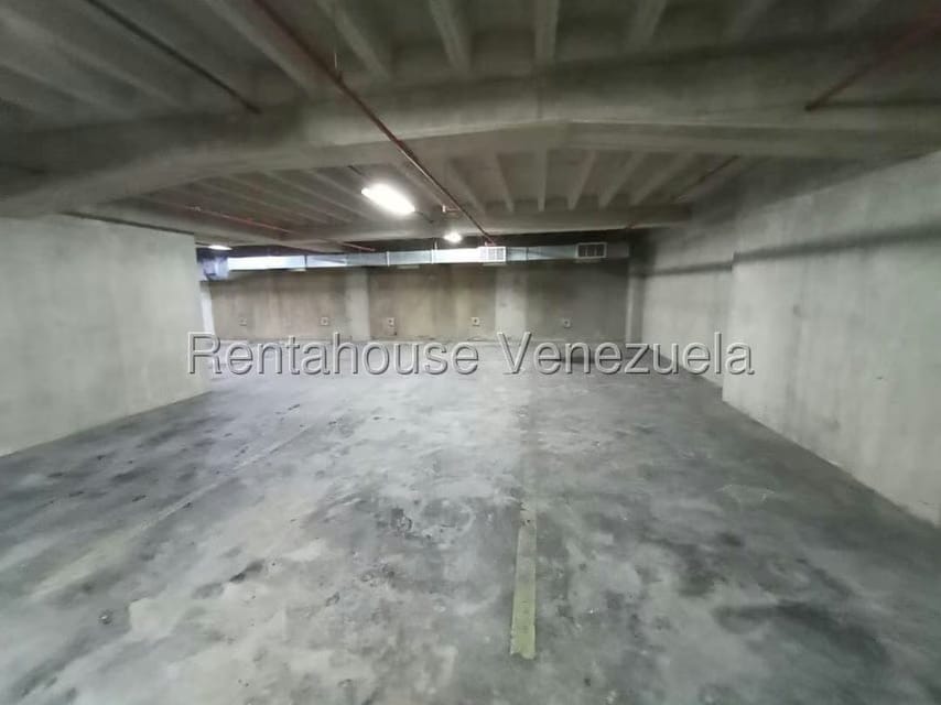 Comercial (Oficina) en Alquiler en Santa Paula, Distrito Metropolitano - 14