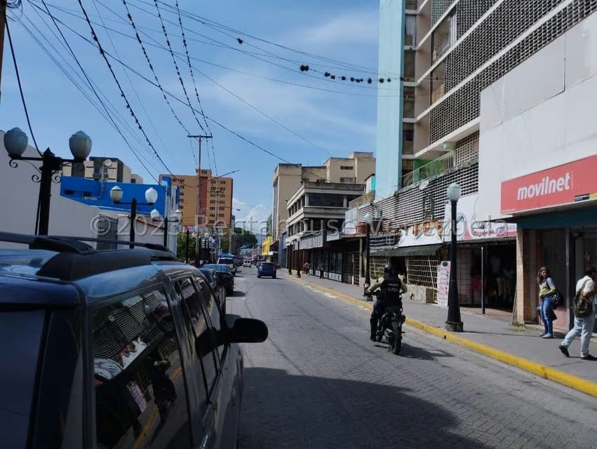 Comercial (Edificio) en Venta en Centro, Lara - 59