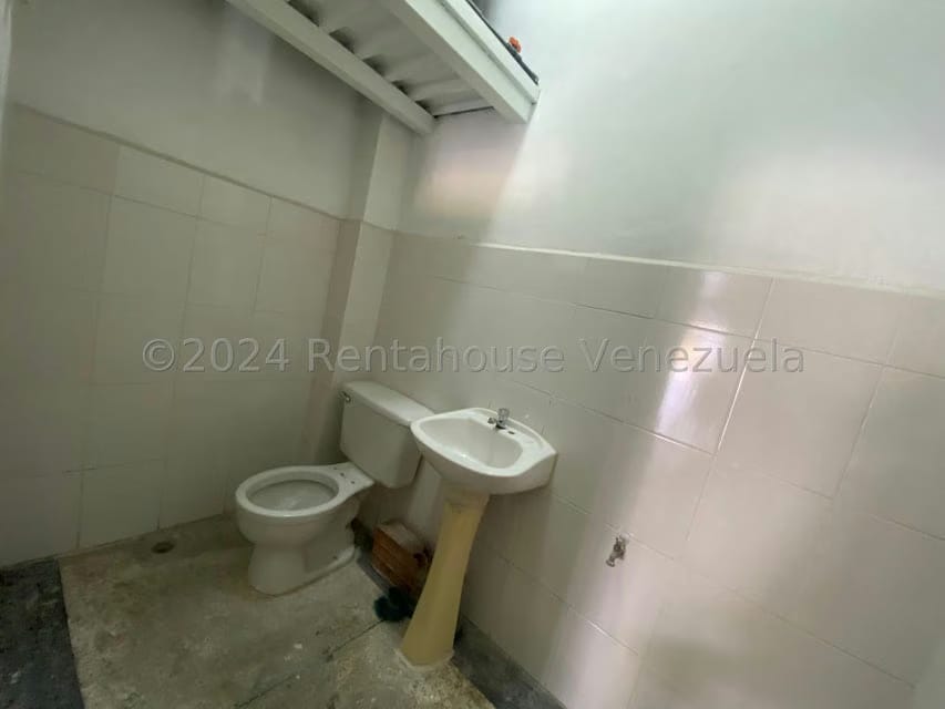 Comercial (Local Comercial) en Alquiler en Centro, Lara - 4