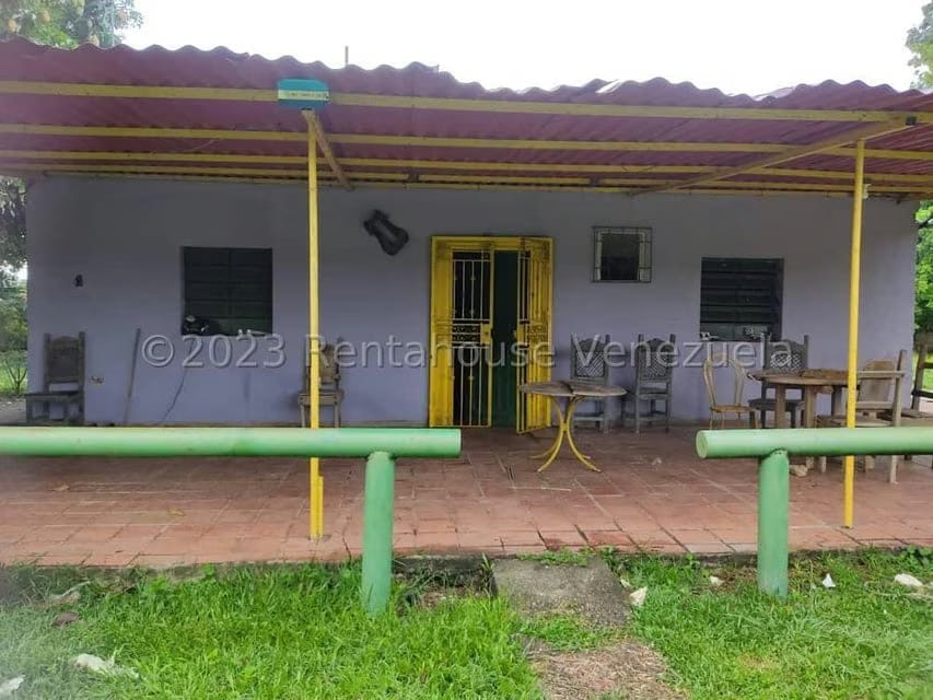 Terreno (Comercial) en Venta en Santa Lucia, Miranda - 13