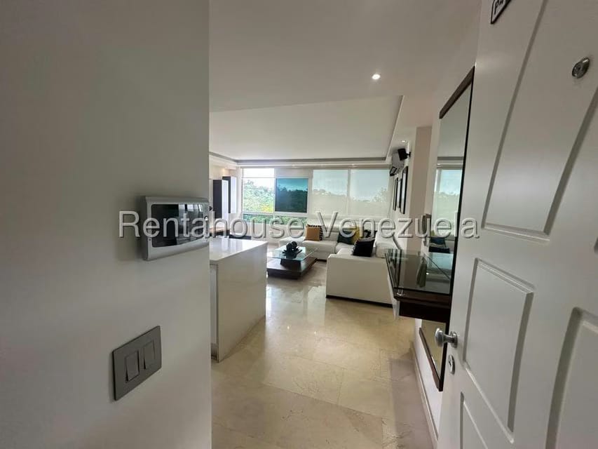 Apartamento (1 Nivel) en Venta en Lomas del Sol, Distrito Metropolitano - 4