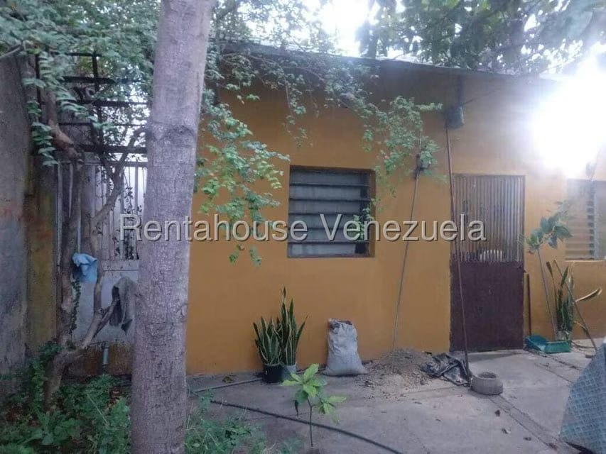 Casa (1 Nivel) en Venta en Parroquia Concepcion, Lara - 2