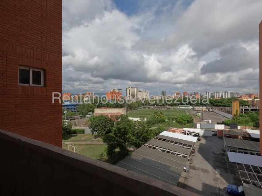Apartamento (1 Nivel) en Venta en Triangulo del Este, Lara - 19