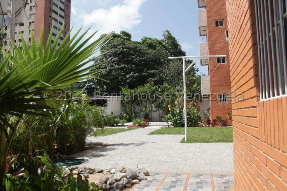 Apartamento (1 Nivel) en Venta en Triangulo del Este, Lara - 21