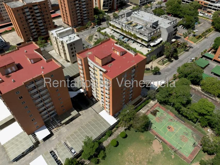 Apartamento (1 Nivel) en Venta en Triangulo del Este, Lara - 28