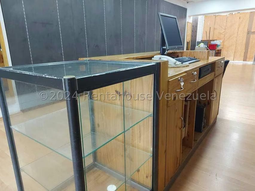 Comercial (Local Comercial) en Venta en Avenida El Milagro, Zulia - 11